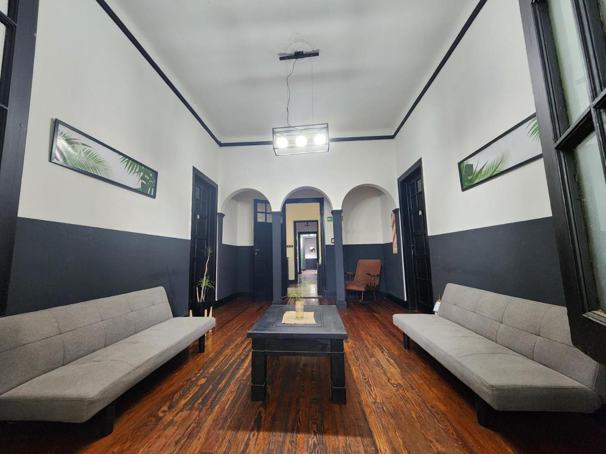 Rufino'S Guesthouse Мендоса Екстериор снимка
