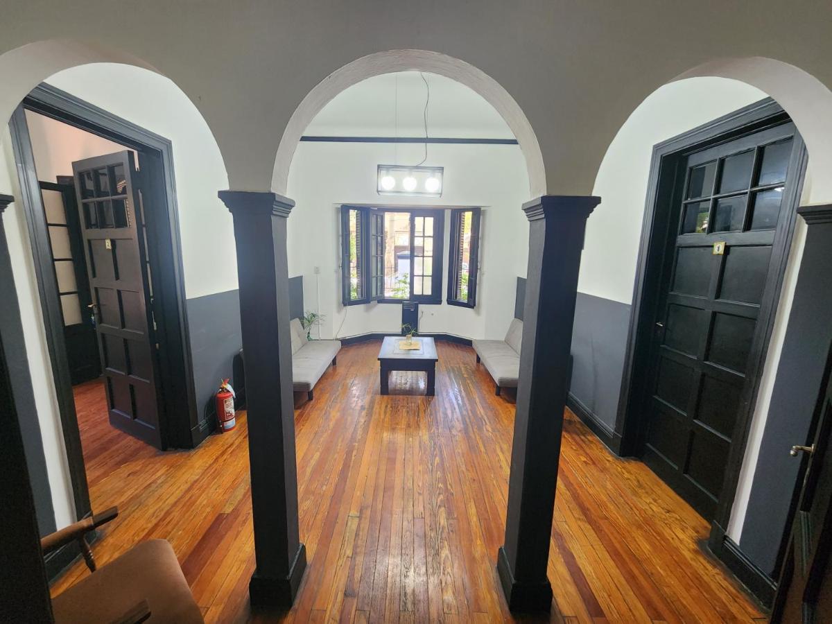 Rufino'S Guesthouse Мендоса Екстериор снимка